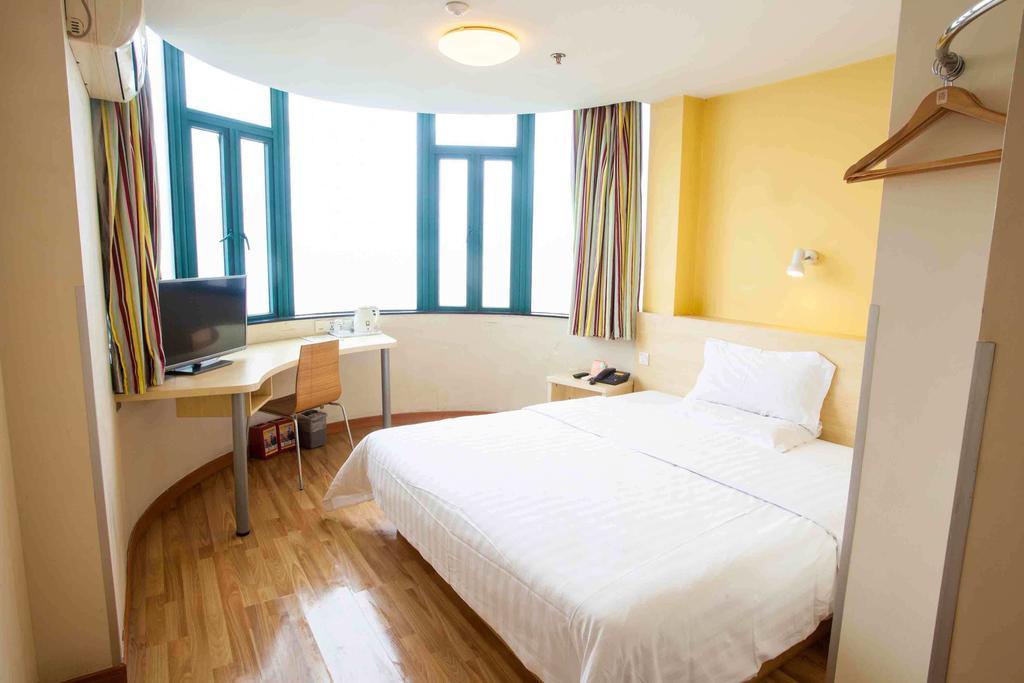 7Days Inn Huaihua West Bus Terminal الغرفة الصورة